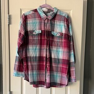 Women’s Eddie Bauer button down